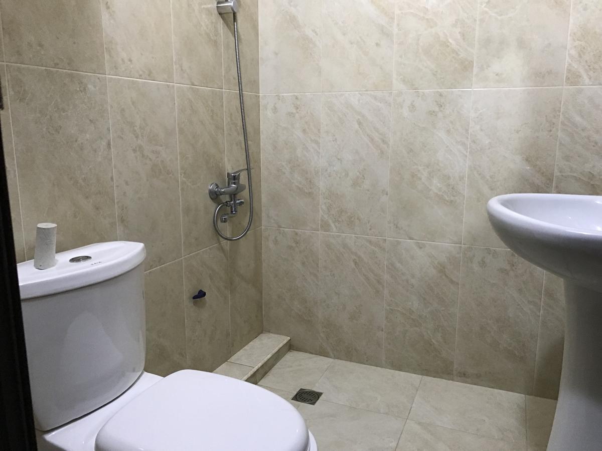 Temo'S Guesthouse 사르피 외부 사진